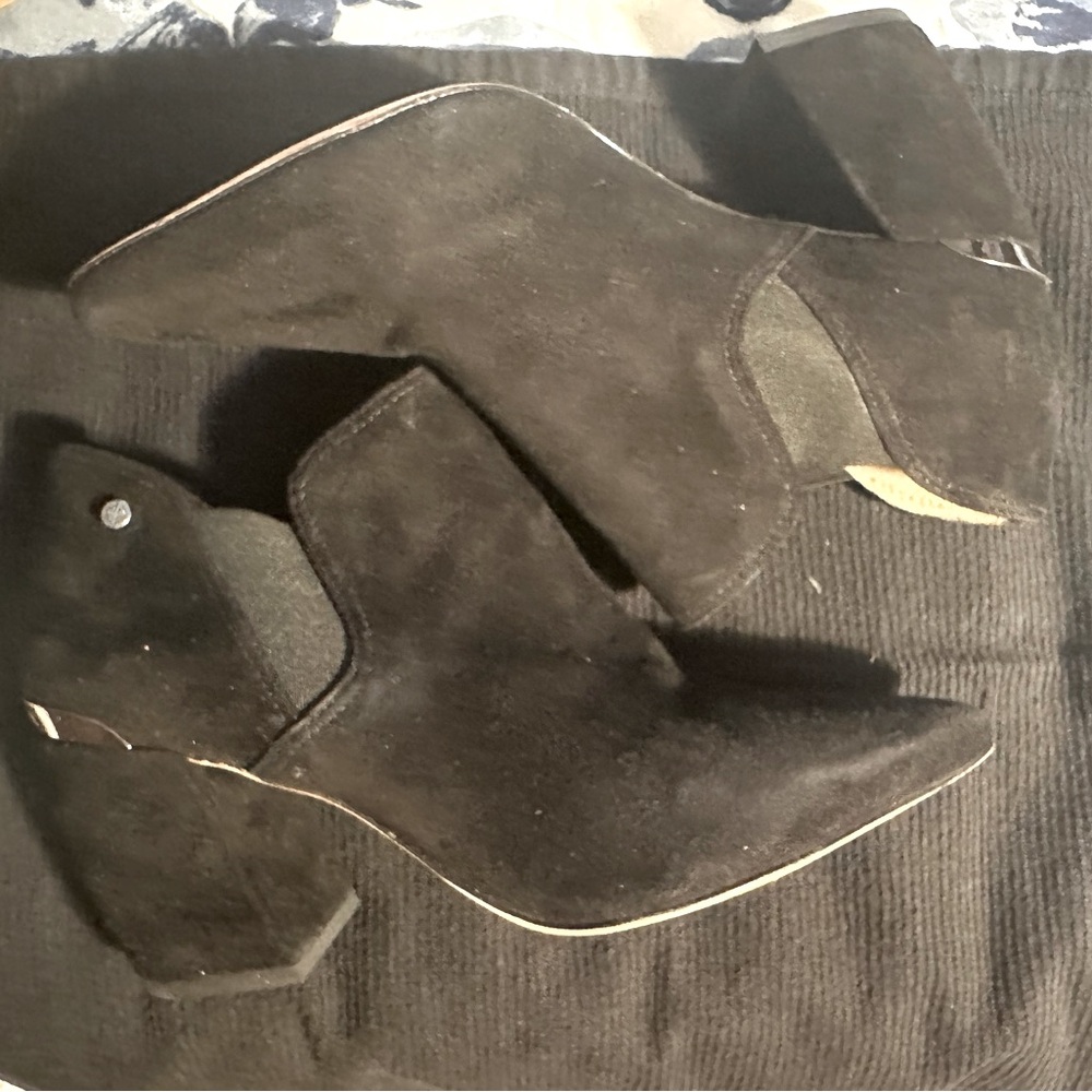 Antonio Melani Maxinee Black Suede Slip On City Chic Designer Booties